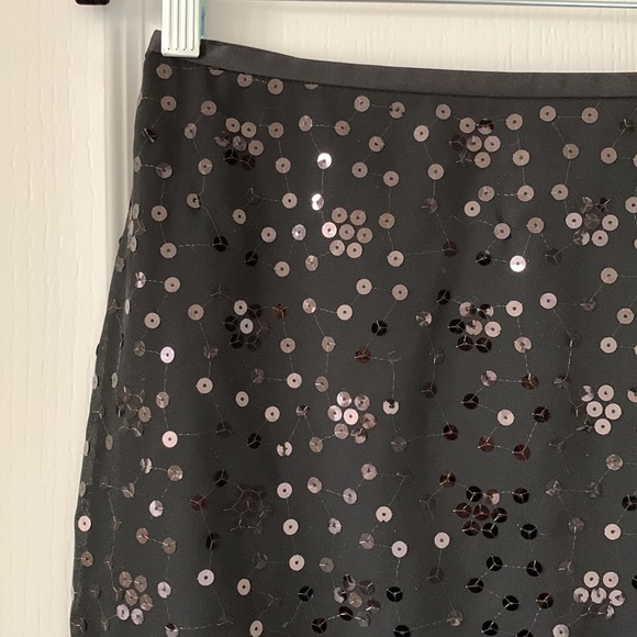 LOFT Black 100% Polyester Sequin Skirt Size 6P New With Tag - Picture 2 of 15